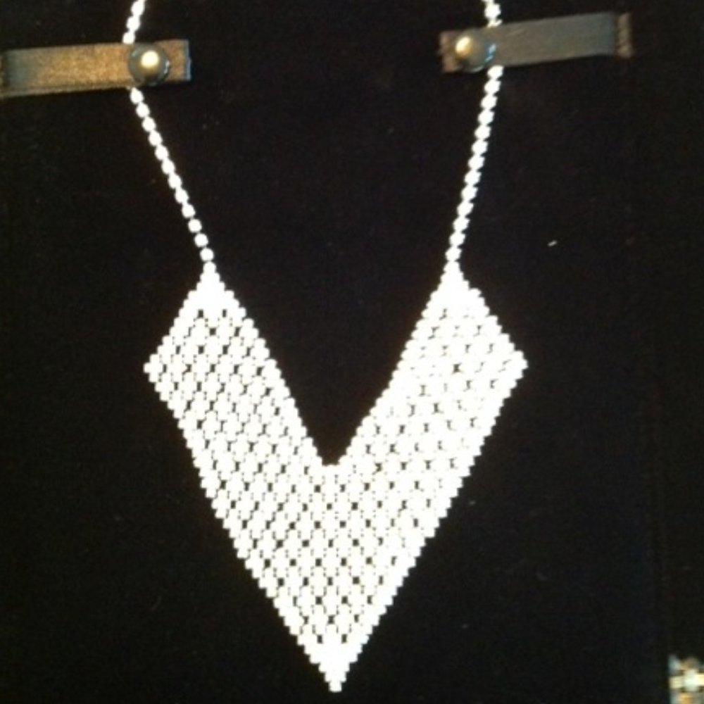 ELEGANT WOMEN'S FORMAL NECKLACE